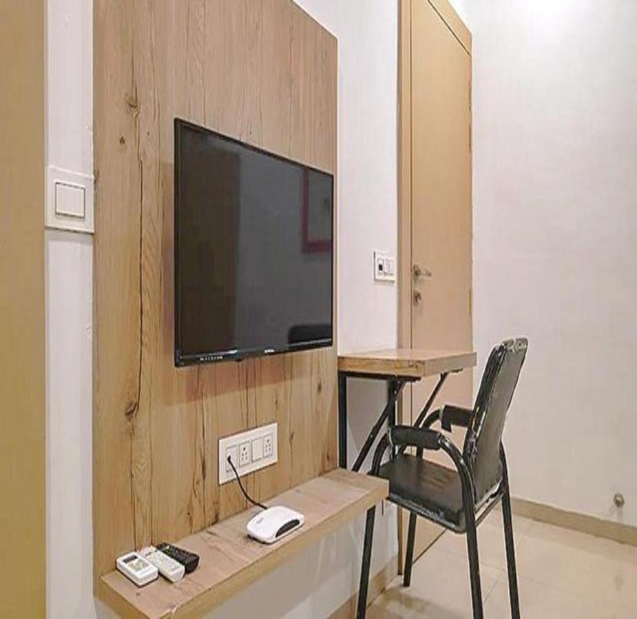 Hrg Destiny 54 Hotel Indore