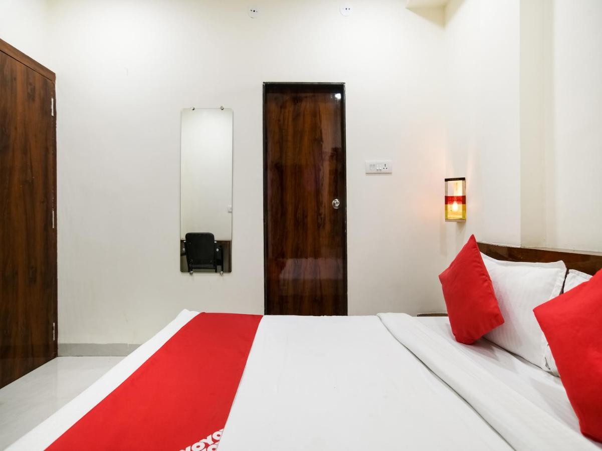Oyo Ind667 The Jade Indore