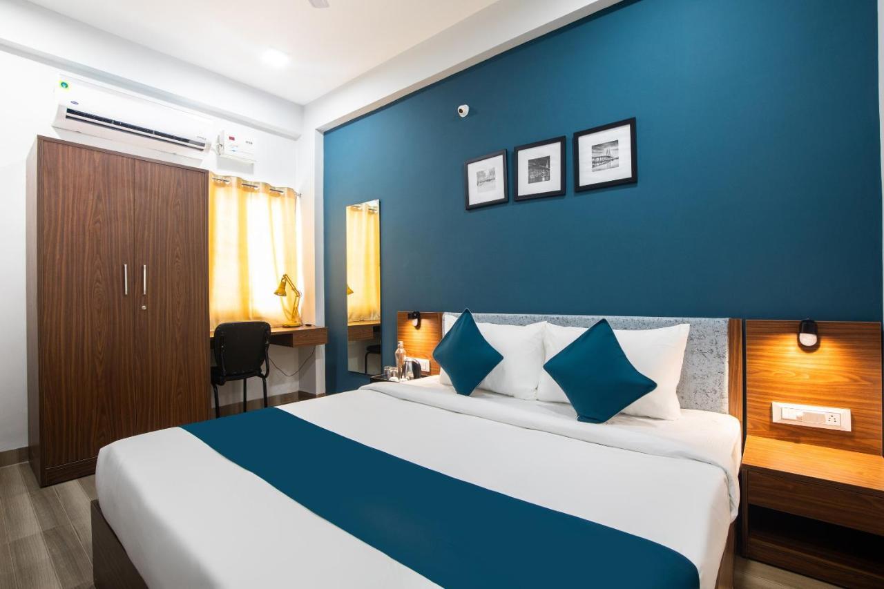 Hotel Ballfin Indore 3*