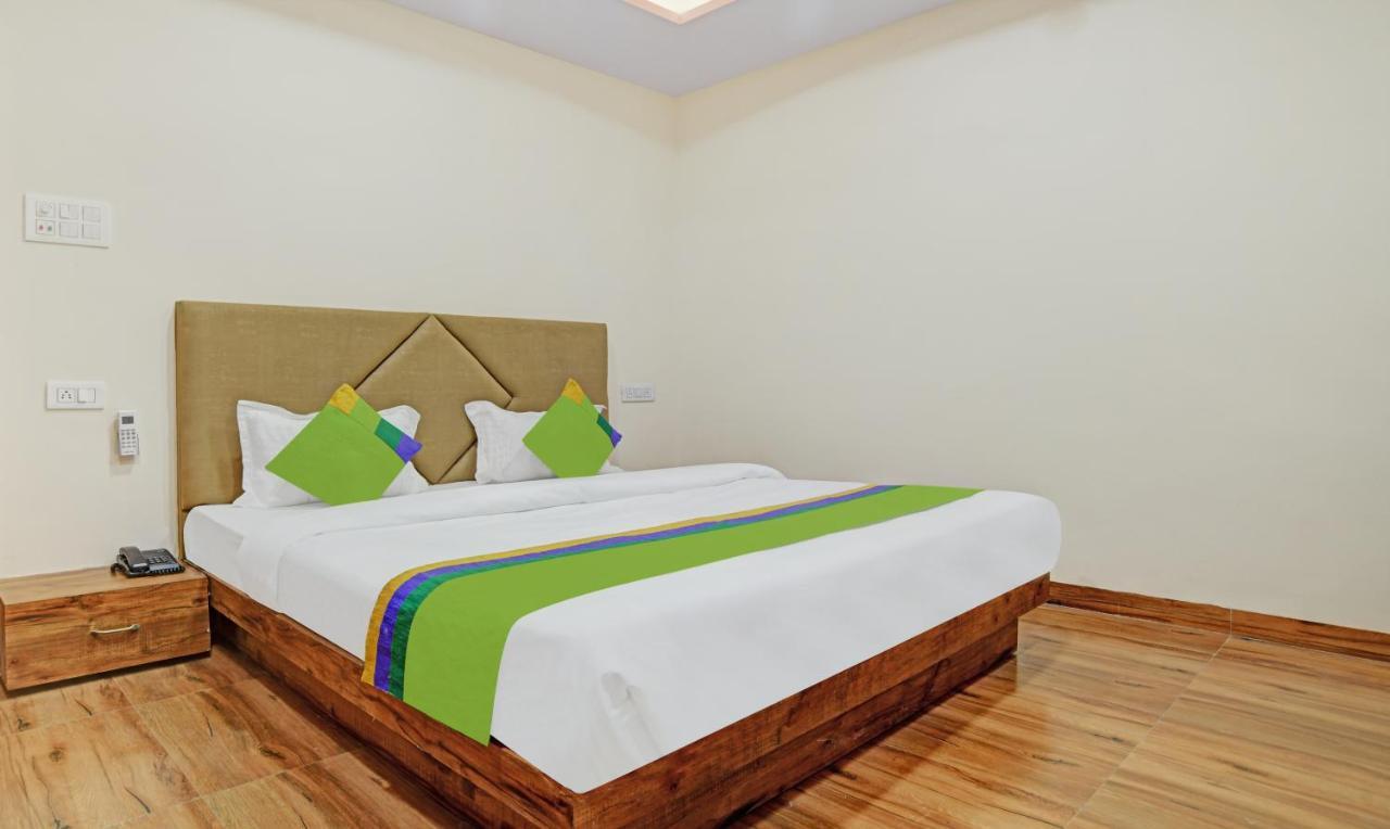 Treebo Nirvana Elite Hotel 3*