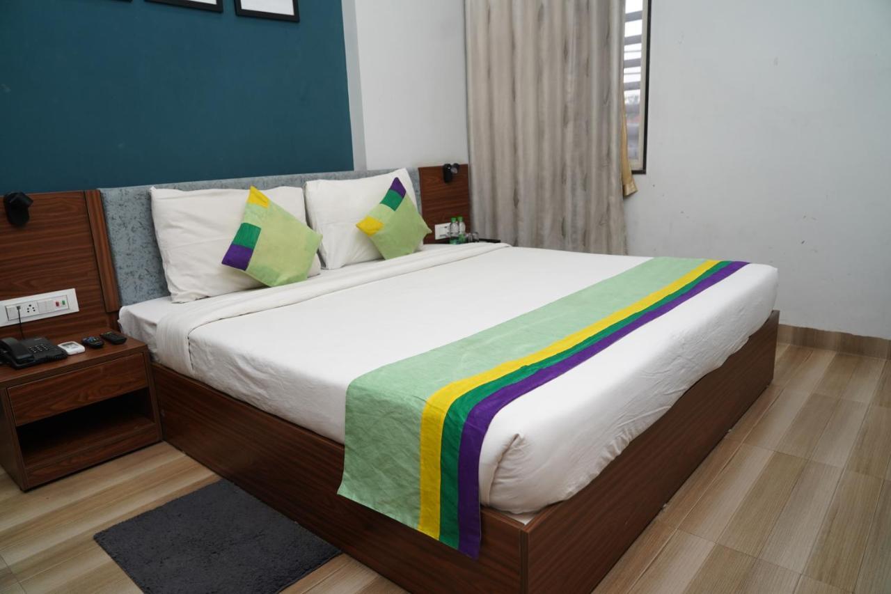 Hotel Ballfin Indore Hotel