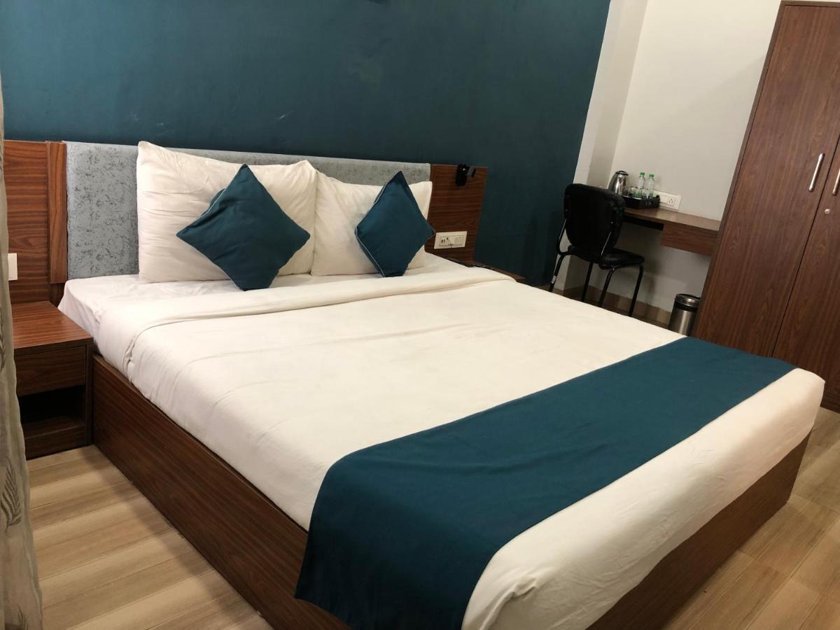 Hotel Ballfin Indore Hotel 3*