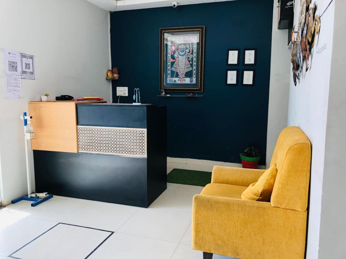 Hotel Ballfin Indore Indore