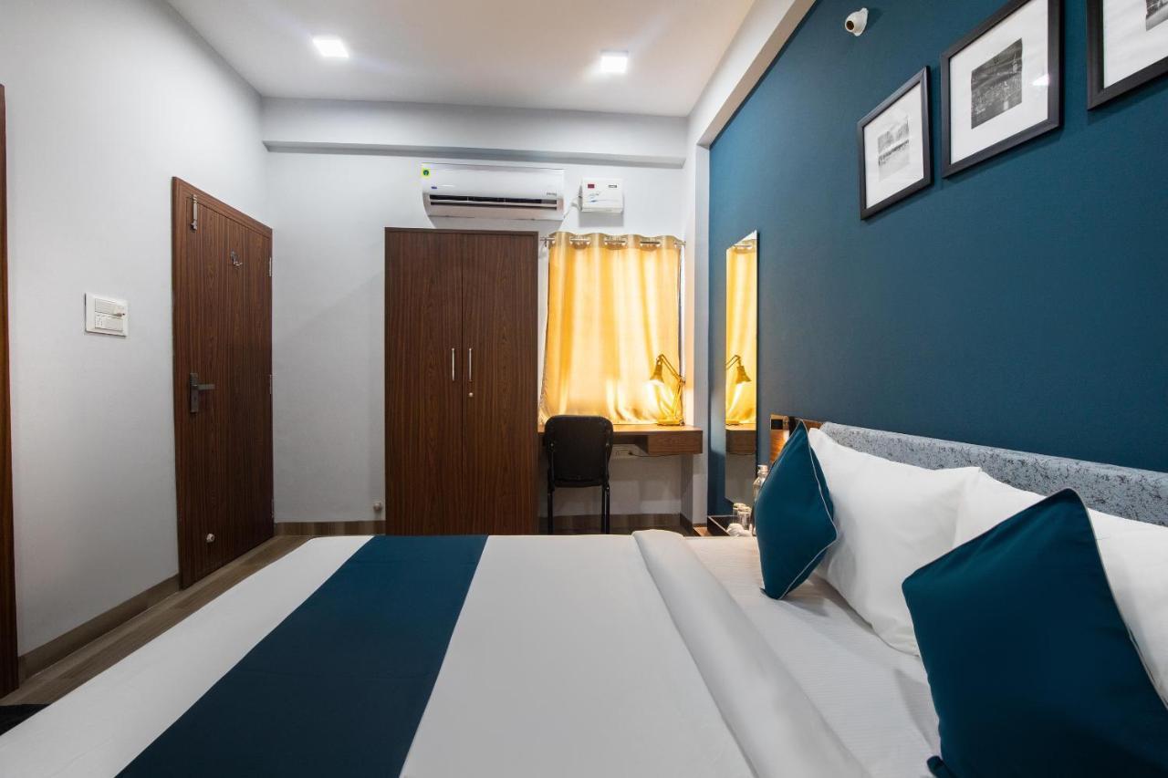 Hotel Ballfin Indore Hotel