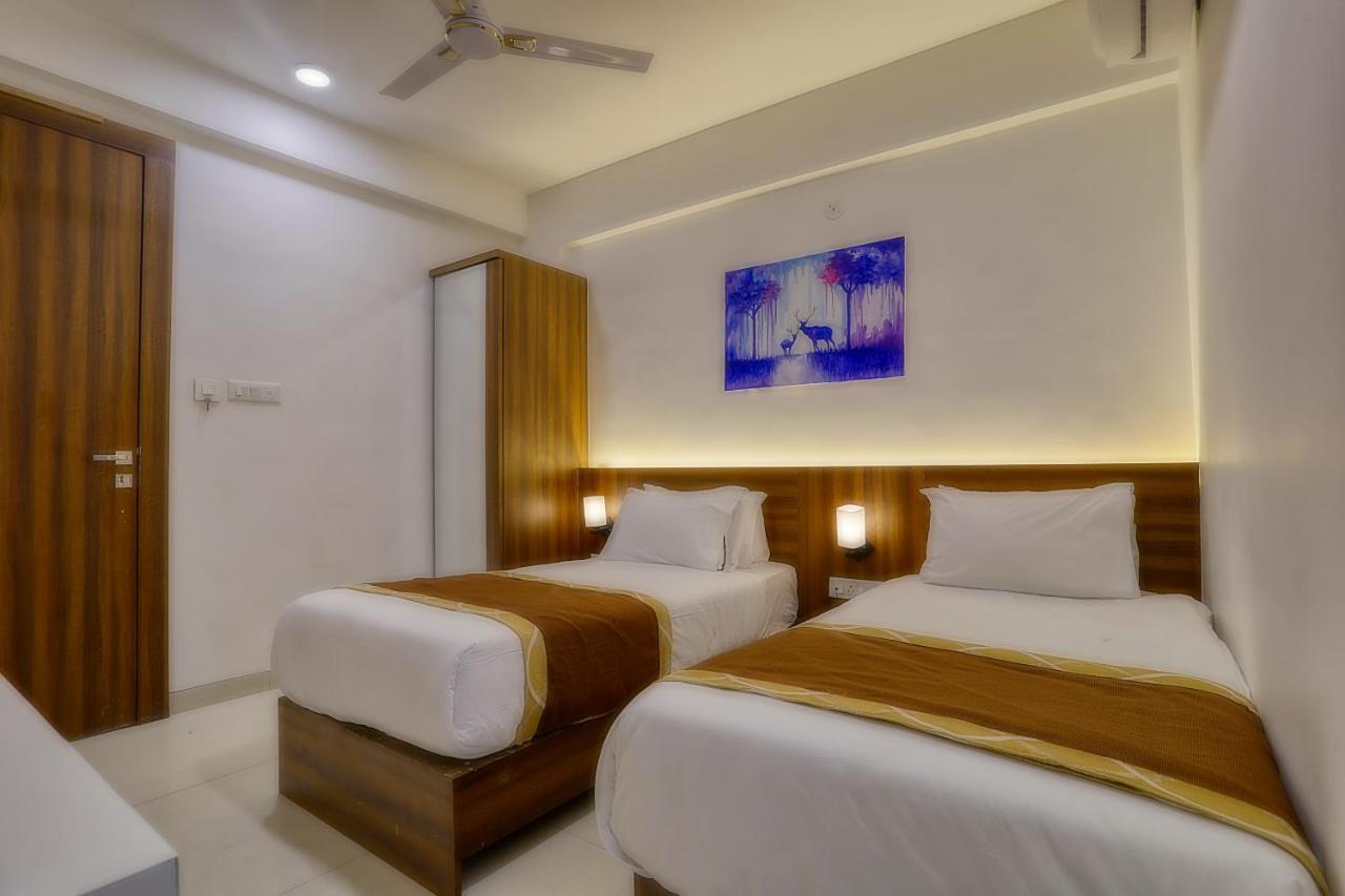 Aston Hotel 3*