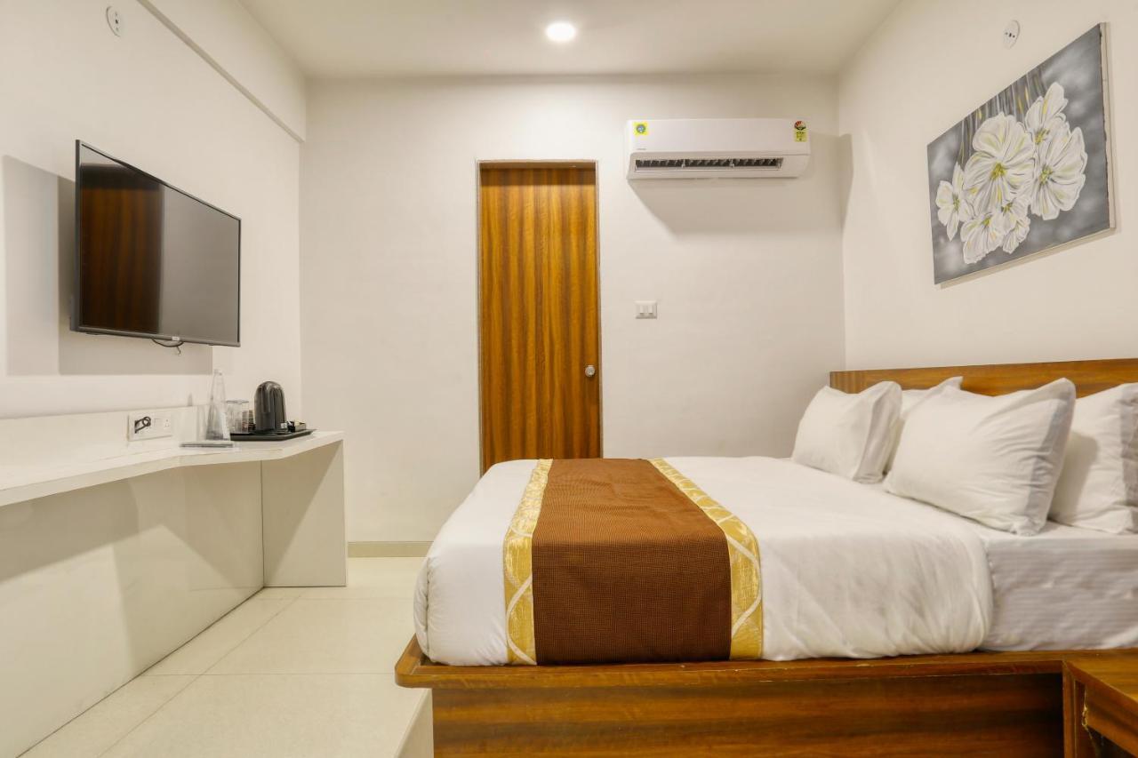 Aston Hotel Indore