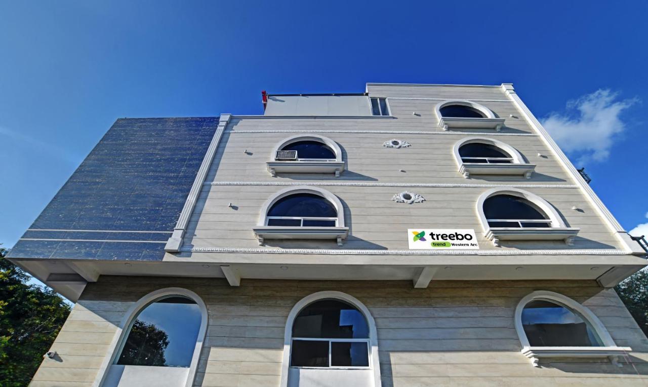 Treebo Trend Western Arc Hotel 3*