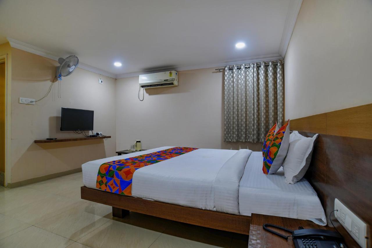 Fabhotel Pishori Hotel 3*