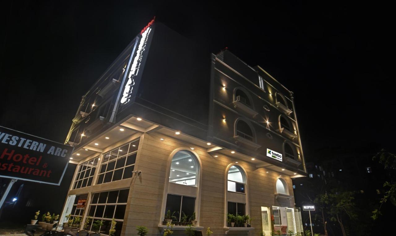 Treebo Trend Western Arc Hotel 3*