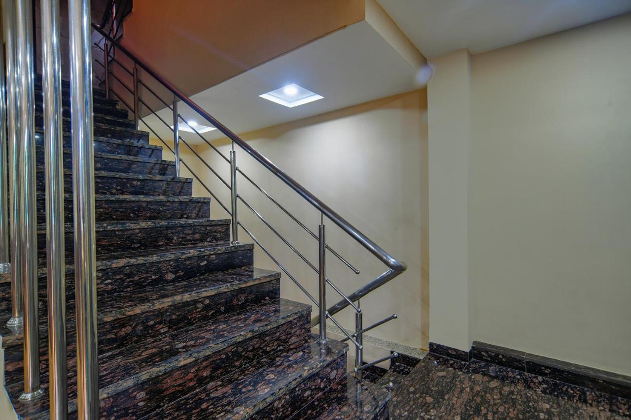 Fabhotel Pishori