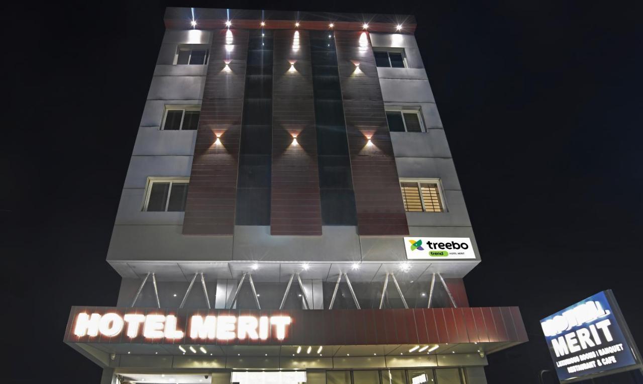 Hotel Treebo Merit Indore