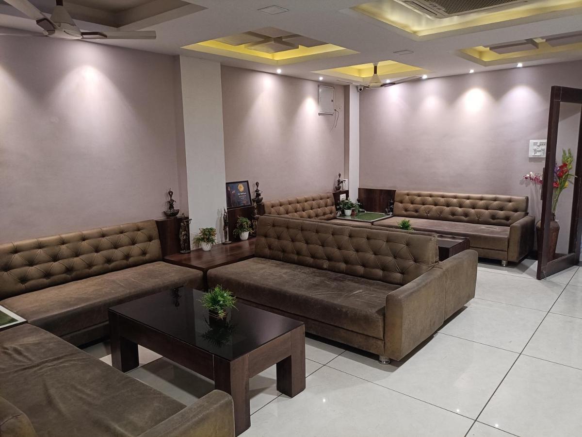 Hotel The Tripti & Banquets