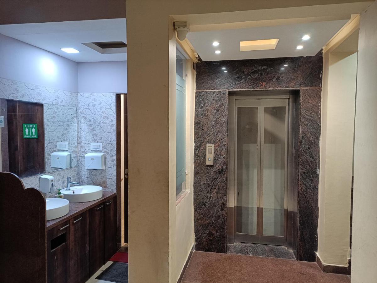 Hotel The Tripti & Banquets