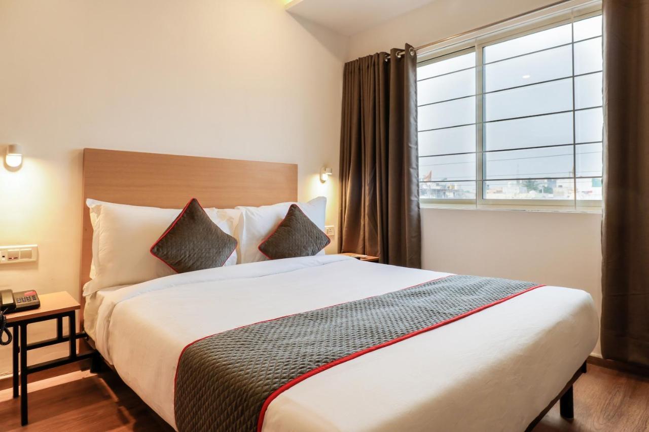 Super Townhouse The Landmark Hotel Indore