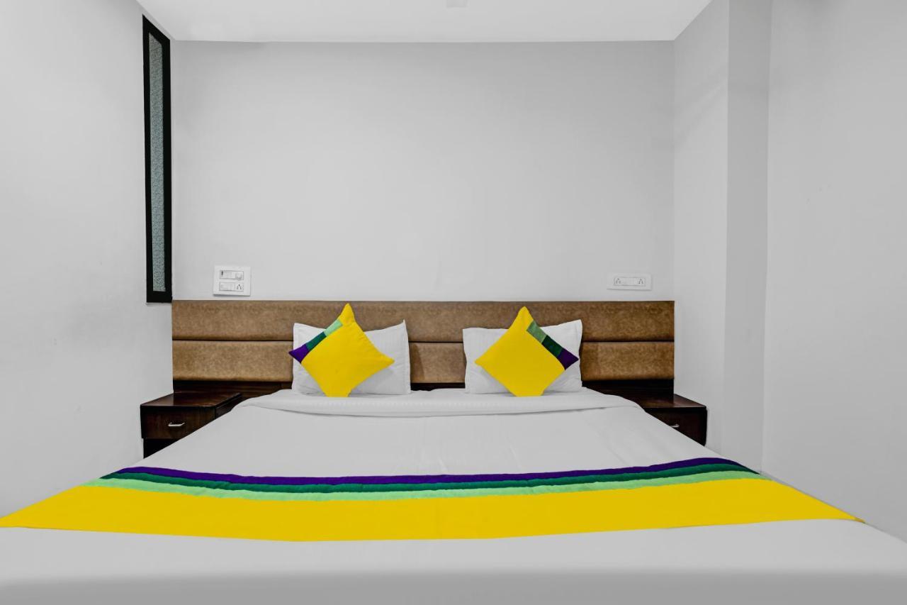 Itsy By Treebo - Silvotel Stays 3* Indore