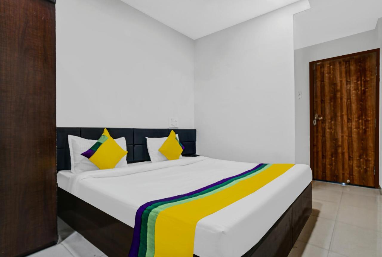 Itsy By Treebo - Silvotel Stays Indore