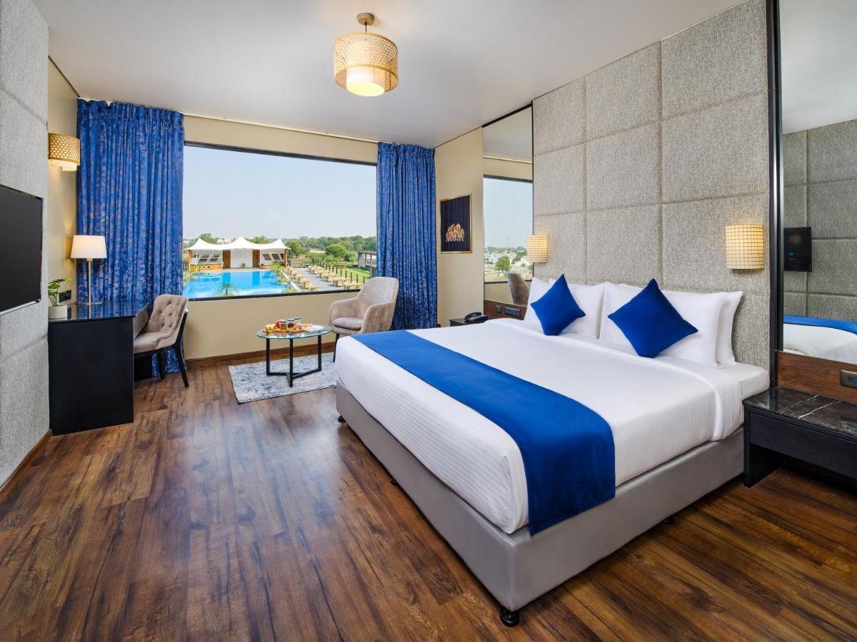 Essentia Luxury 5* Indore
