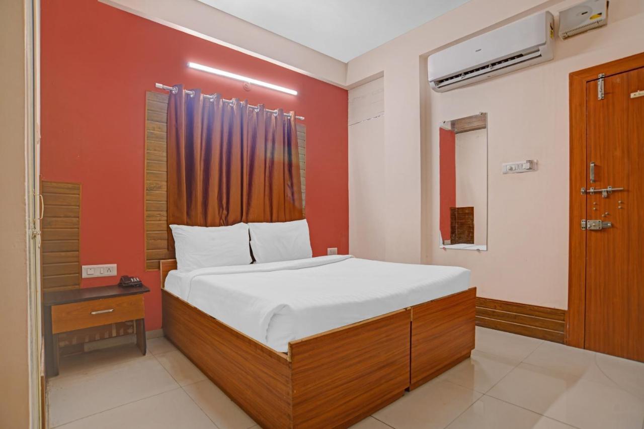 Collection O Sr Palace Indore