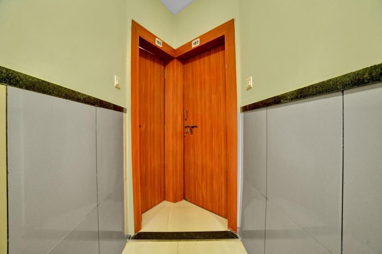 Hotel Collection O Sr Palace Indore