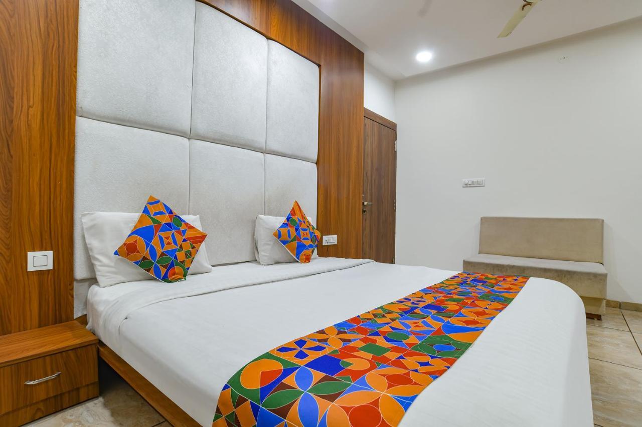 Fabhotel Right Choice Hotel