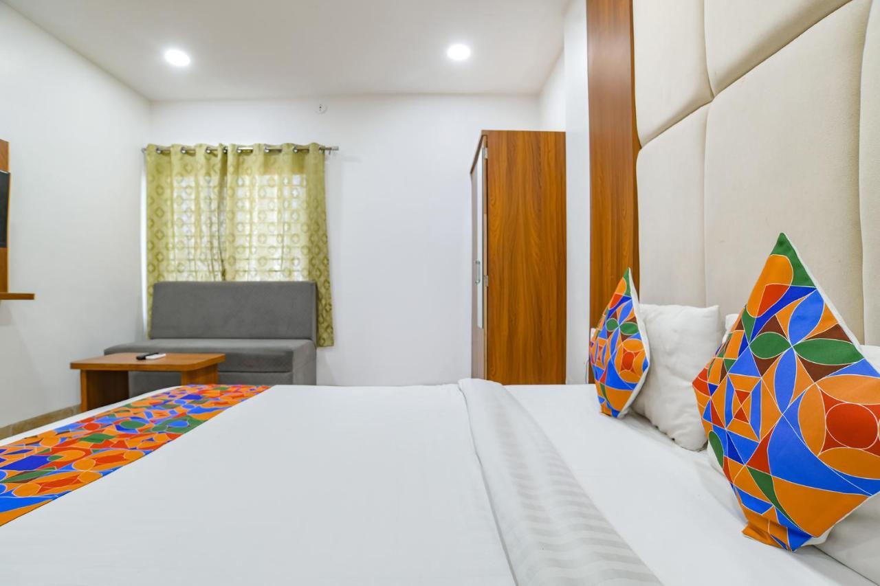 Hotel Fabhotel Right Choice 3*