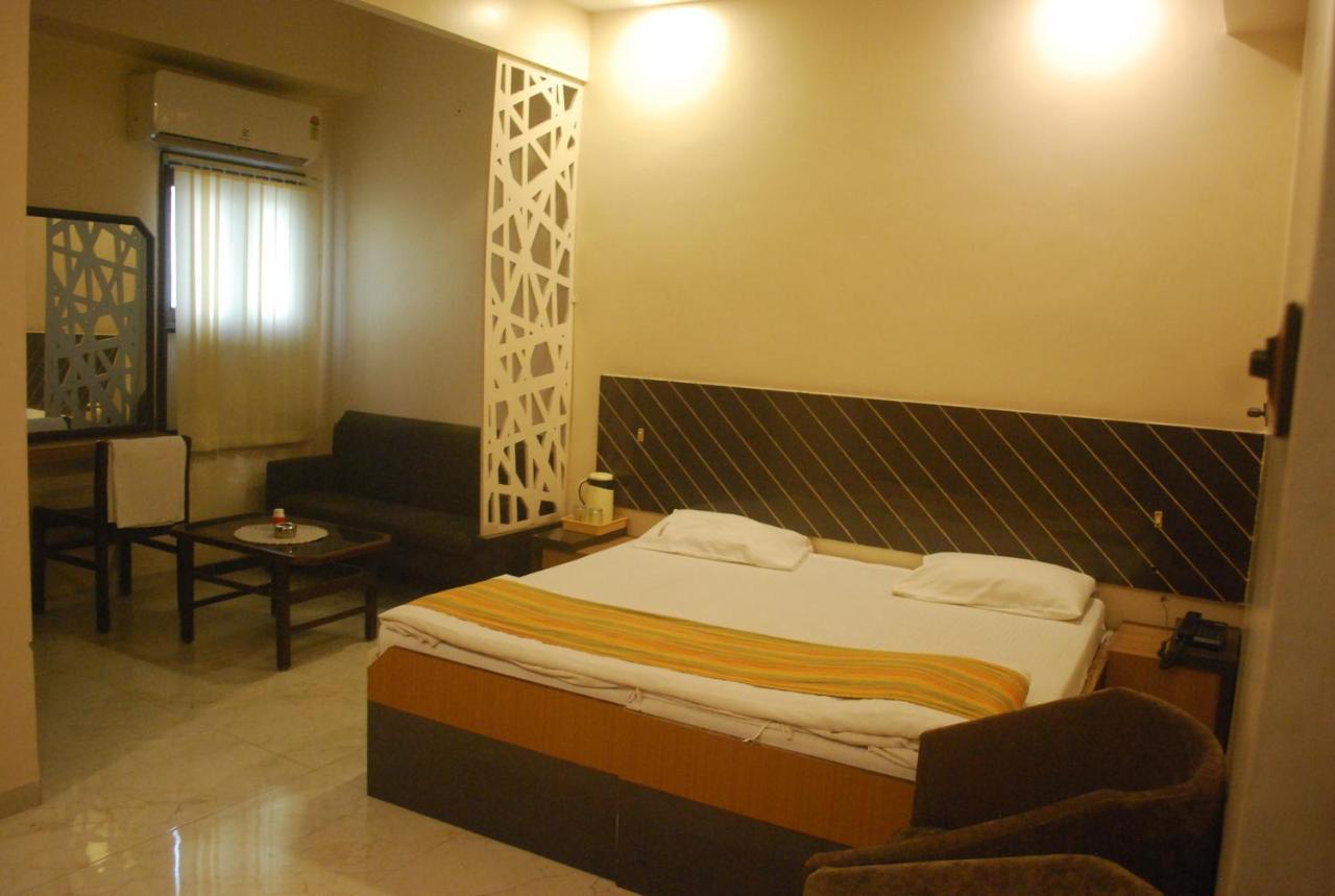 New Sunder 3* Indore
