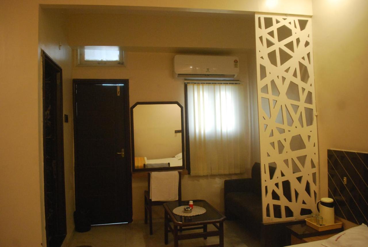 New Sunder Hotel Indore