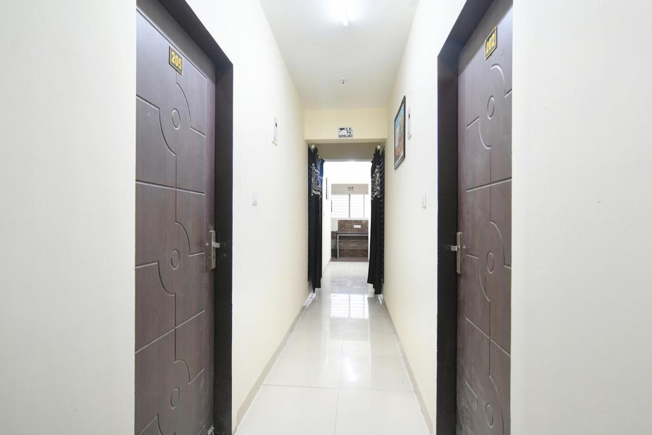 Fabexpress Golden Hotel