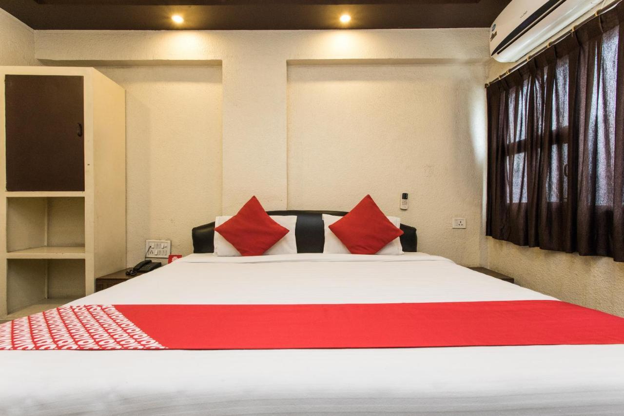 Oyo 2760 Chanakya Hotel