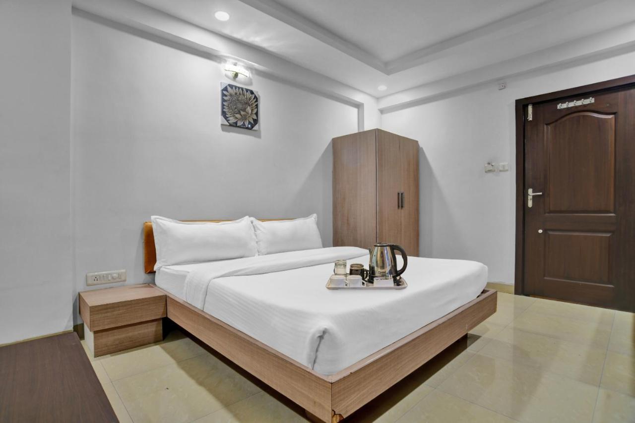 Hotel Super Townhouse Divya Palace Indore