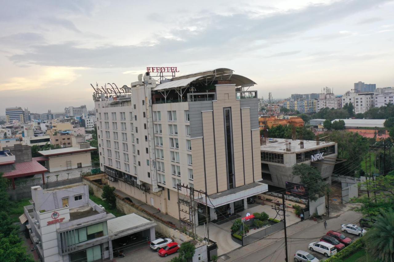 Hotel Effotel By Sayaji 4*