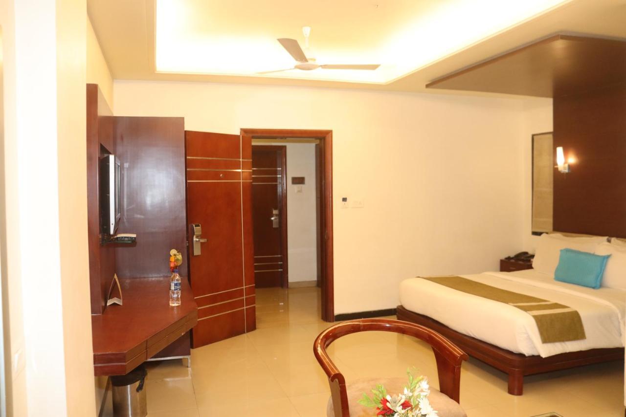 Hotel Kyriad By Othpl 3*