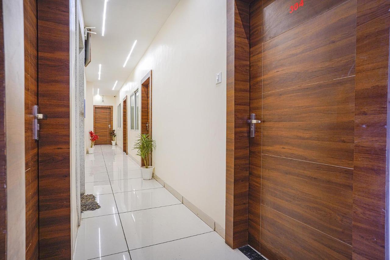 Hotel Fabhotel Sukh