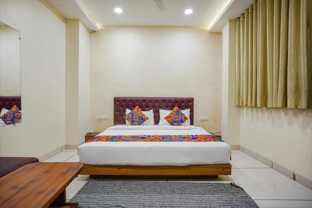 Hotel Fabhotel Sukh Indore