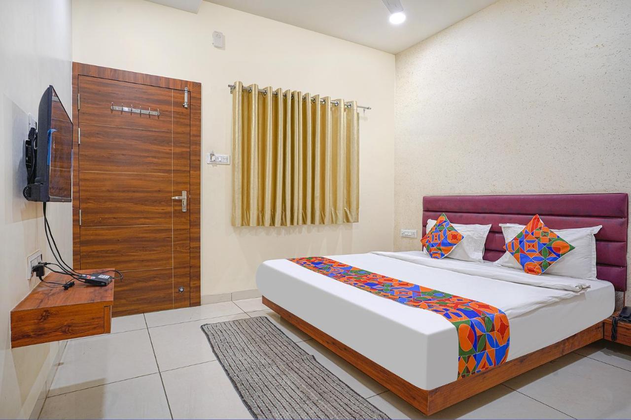 Hotel Fabhotel Sukh Indore