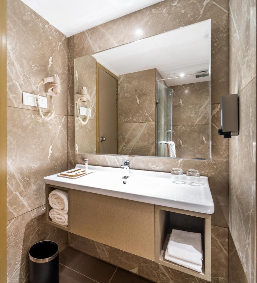 Hotel Effotel By Sayaji 4*