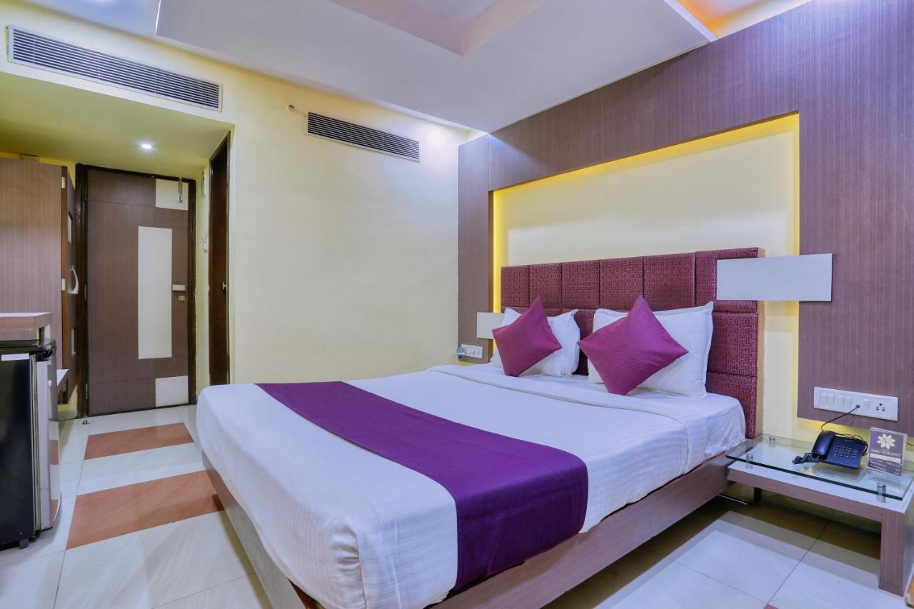 Cherrystay Amrit Residency Bed & Breakfast
