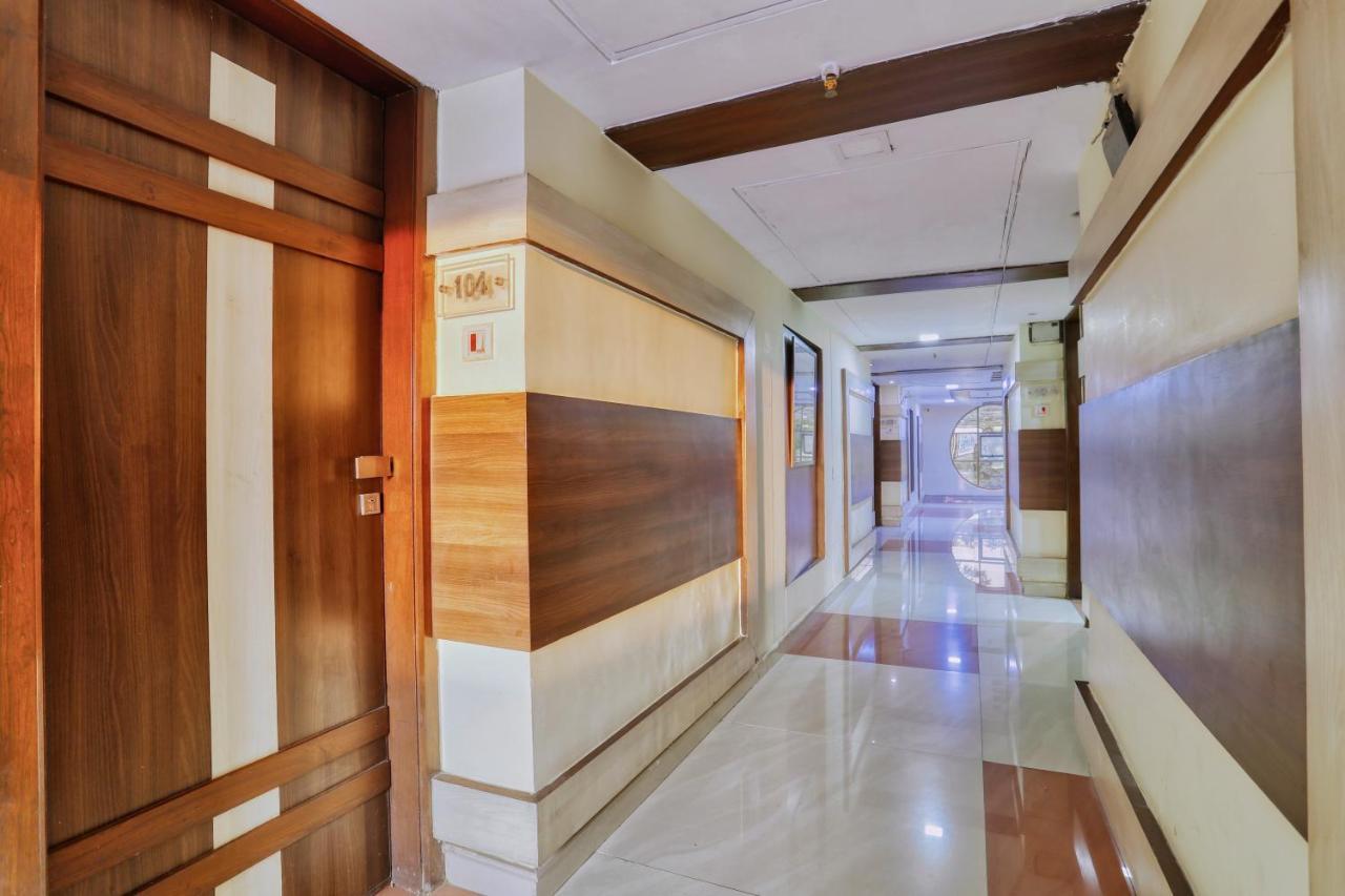 Cherrystay Amrit Residency Bed & Breakfast Indore