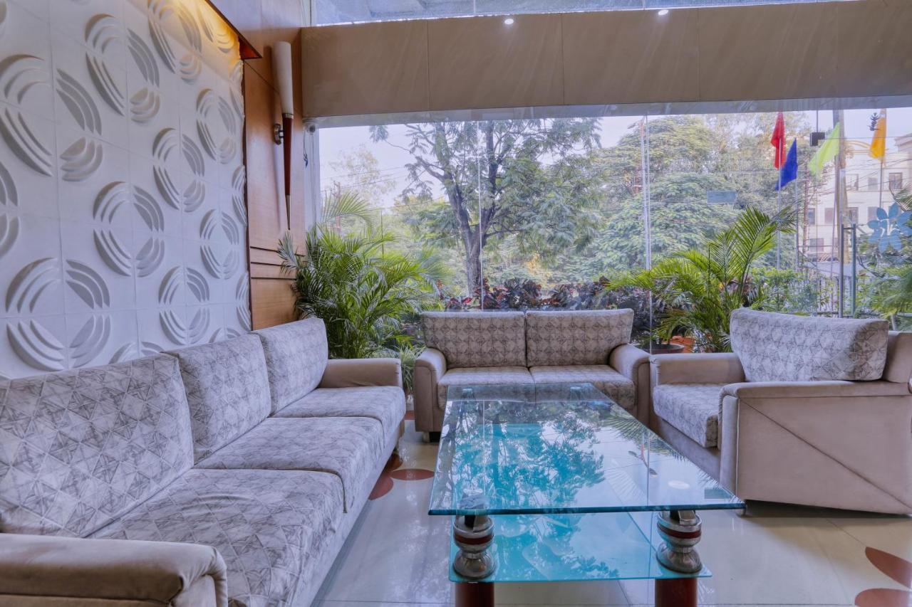 Cherrystay Amrit Residency * Indore