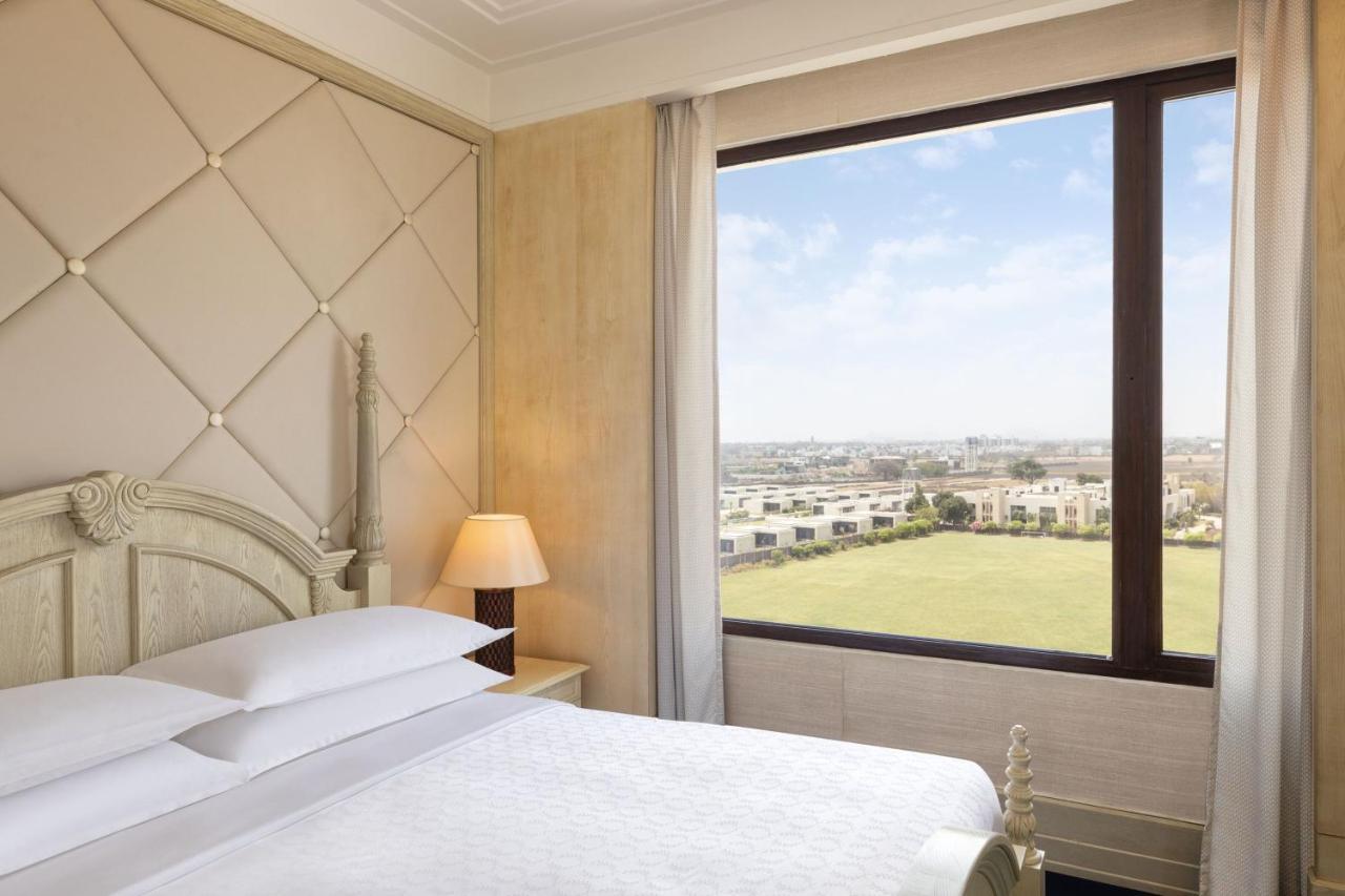 Hotel Sheraton Grand Palace Indore