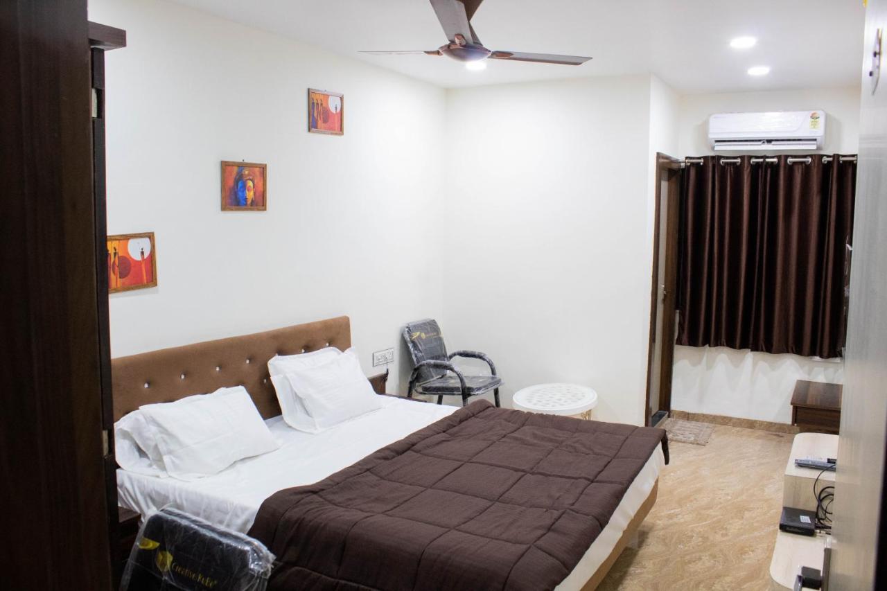 Hotel Kiwi 3*