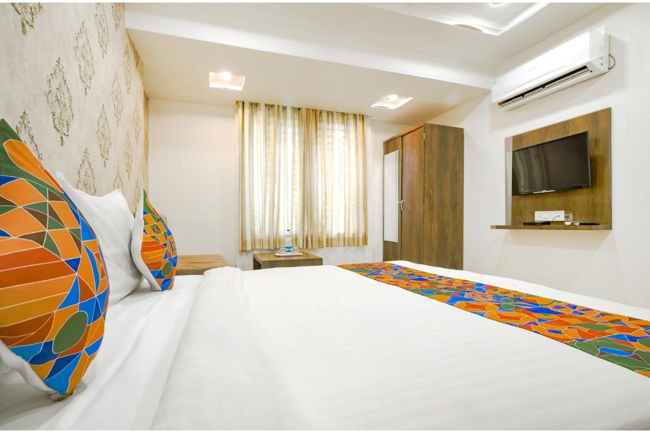Fabhotel Eleven Hotel 3*
