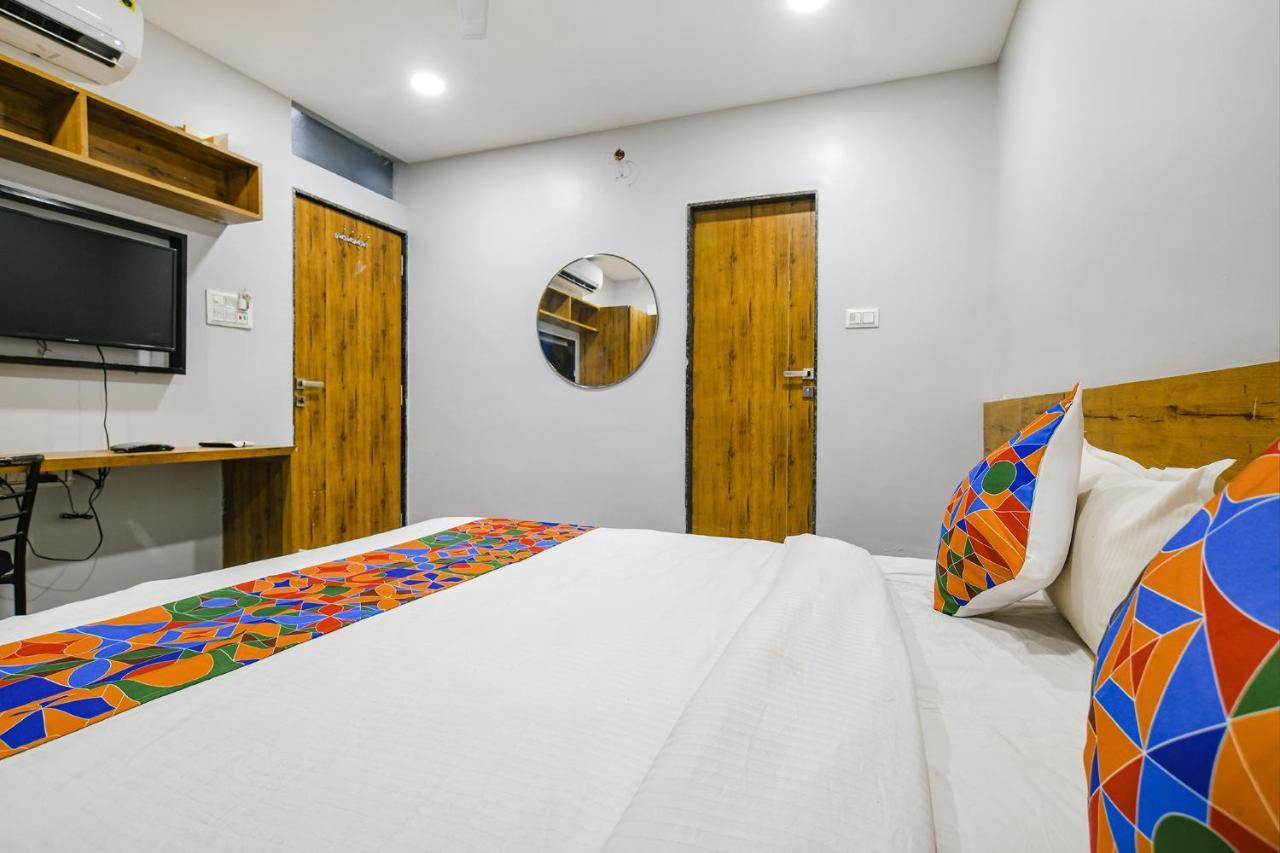 Fabhotel Unity Landmark 3*