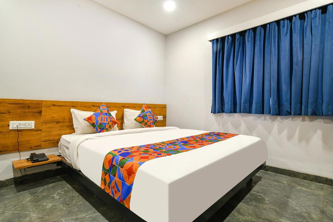 Fabhotel Unity Landmark 3*