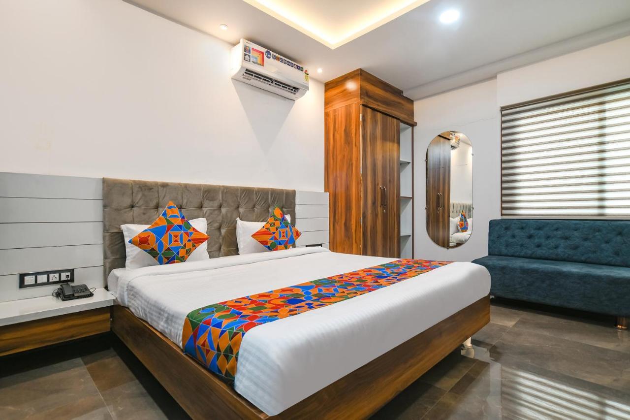 Fabhotel Well Hotel 3*