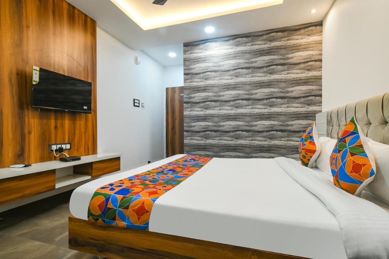 Fabhotel Well Indore
