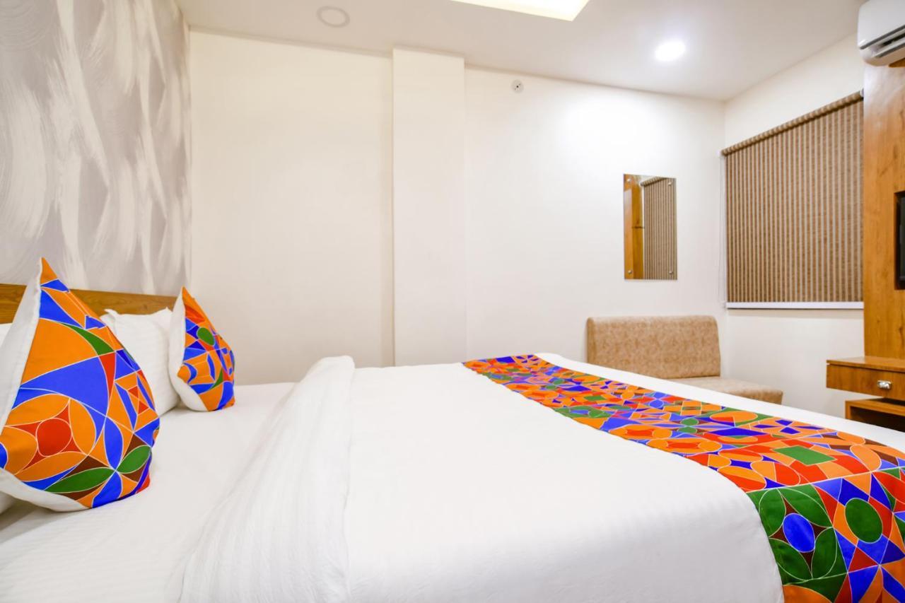 Fabhotel Woodlark 3*