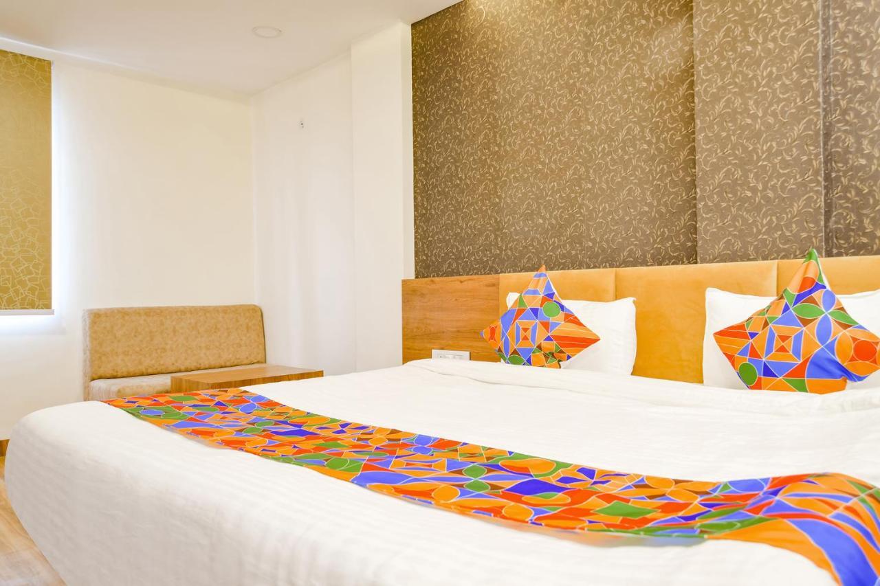 Fabhotel Woodlark Hotel 3*