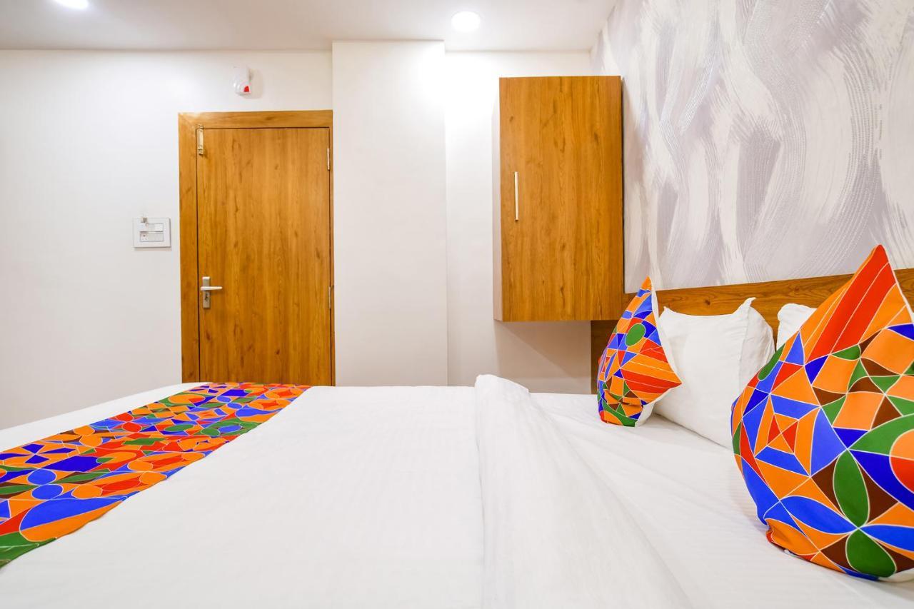 Hotel Fabhotel Woodlark 3*