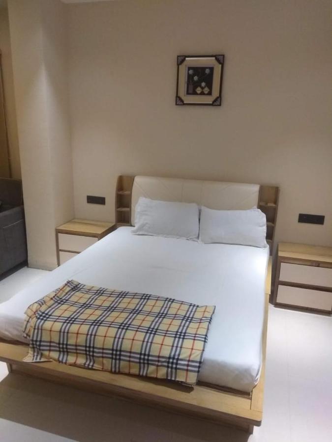 Stay10 Premium Service Apartment Indore